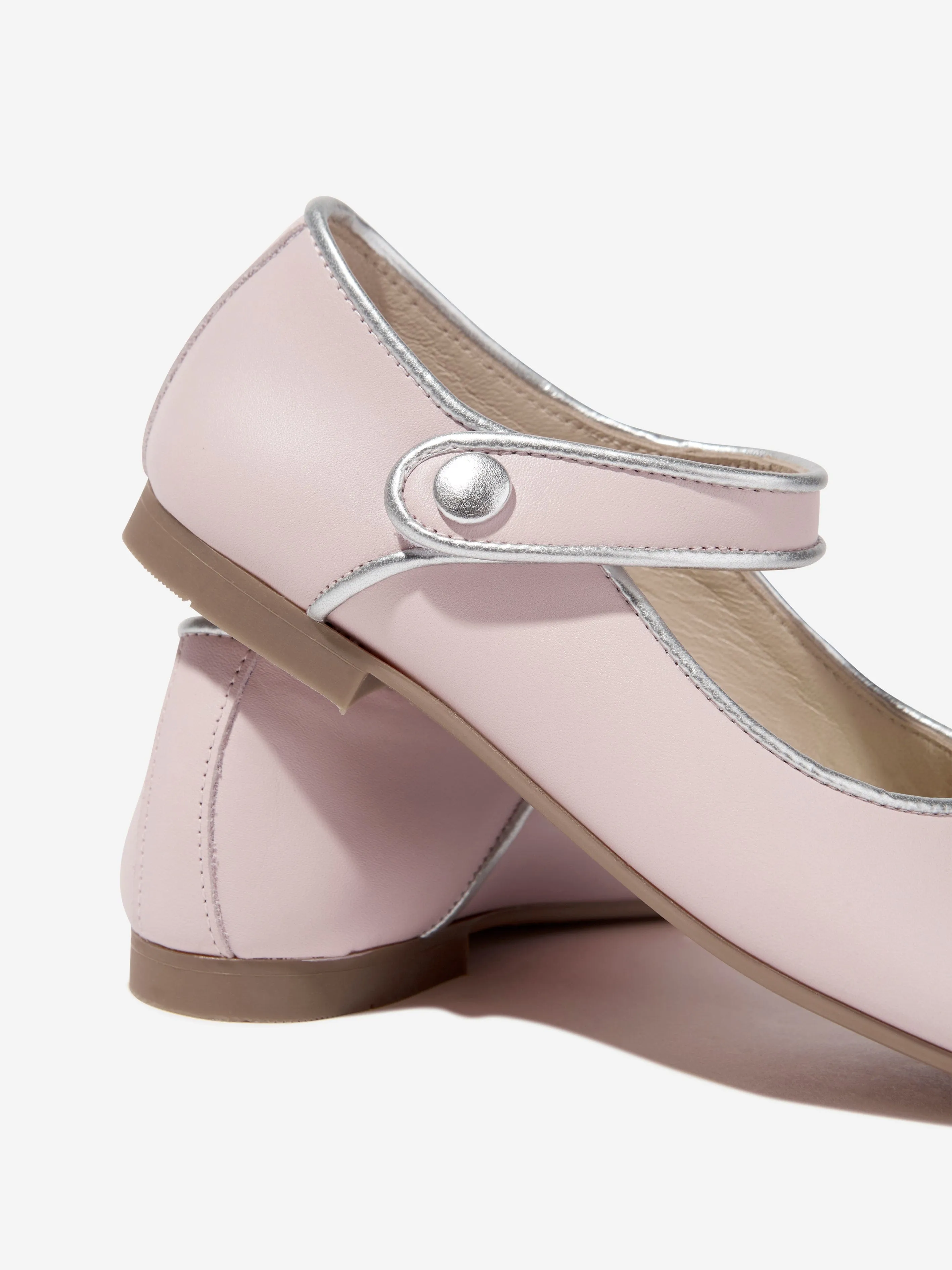 Andanines Girls Pumps With Strap in Pink