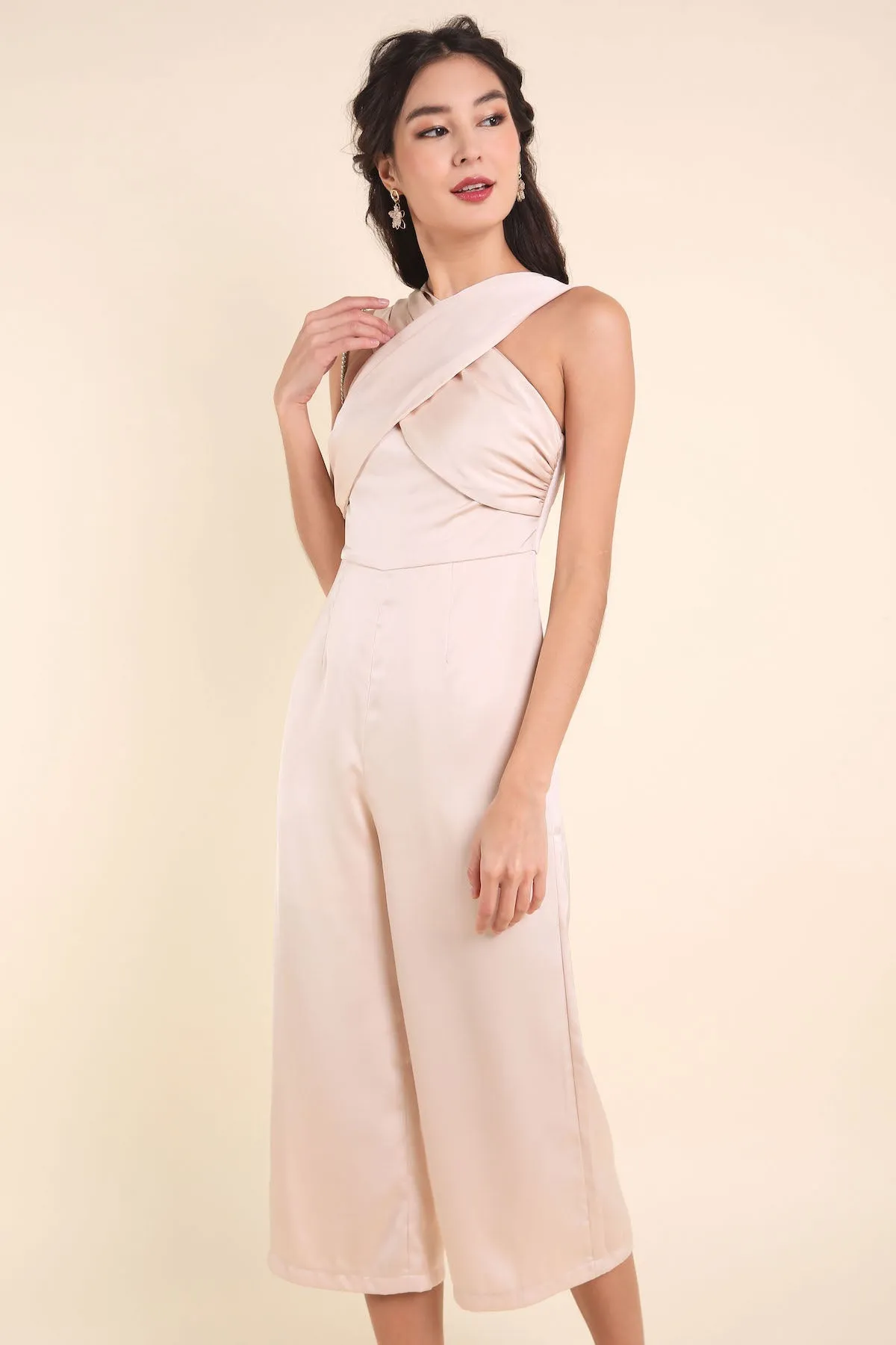 DARLENE HALTER JUMPSUIT IN CHAMPAGNE