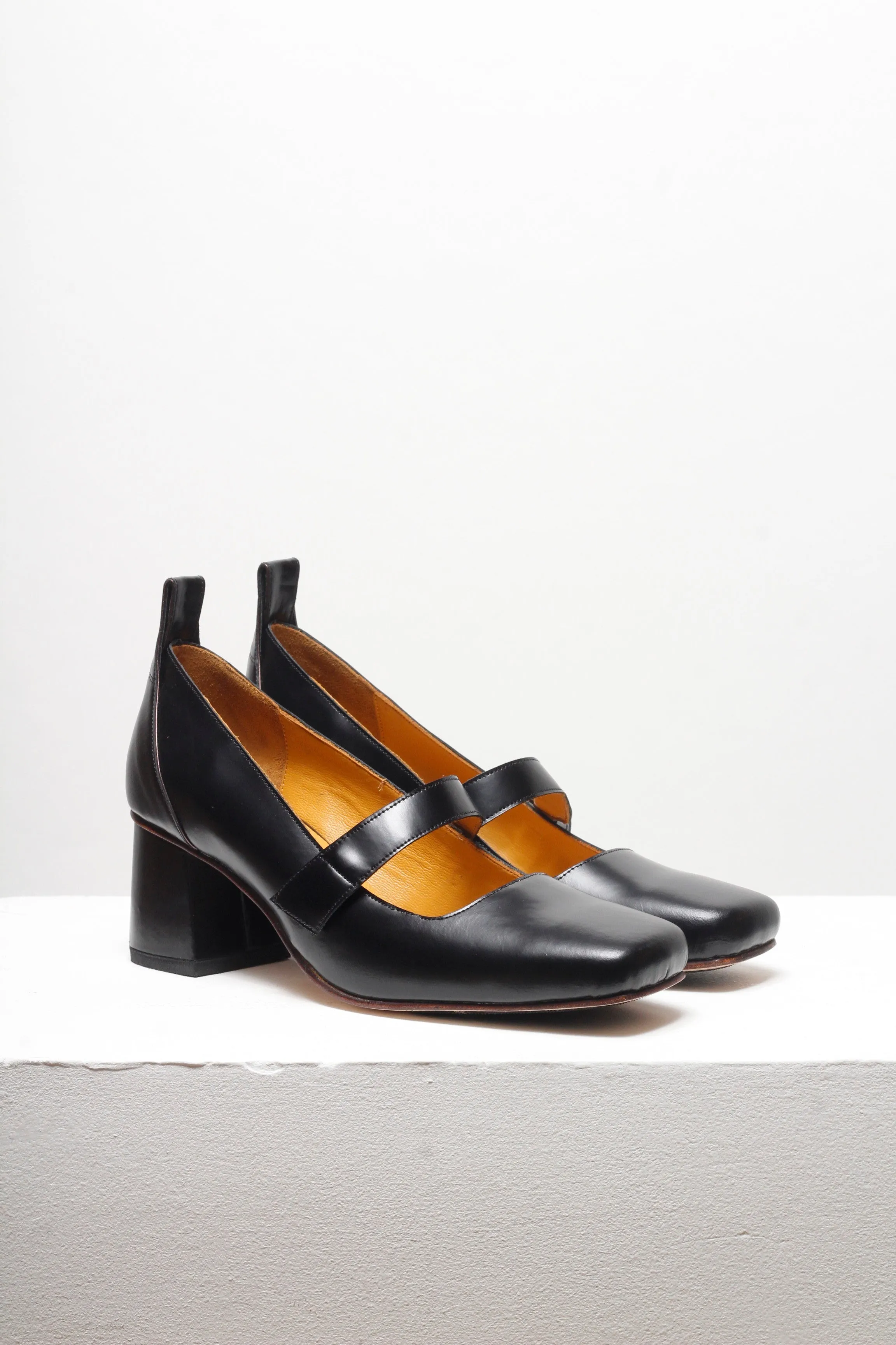 Jamille Black Mary Jane Pumps