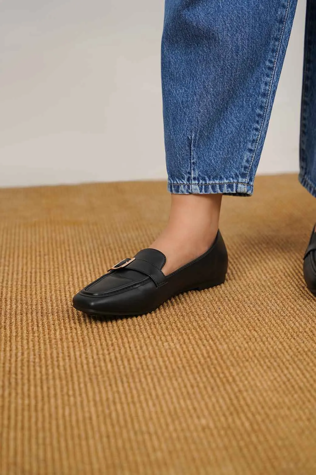 LOAFERS WITH BUCKLE