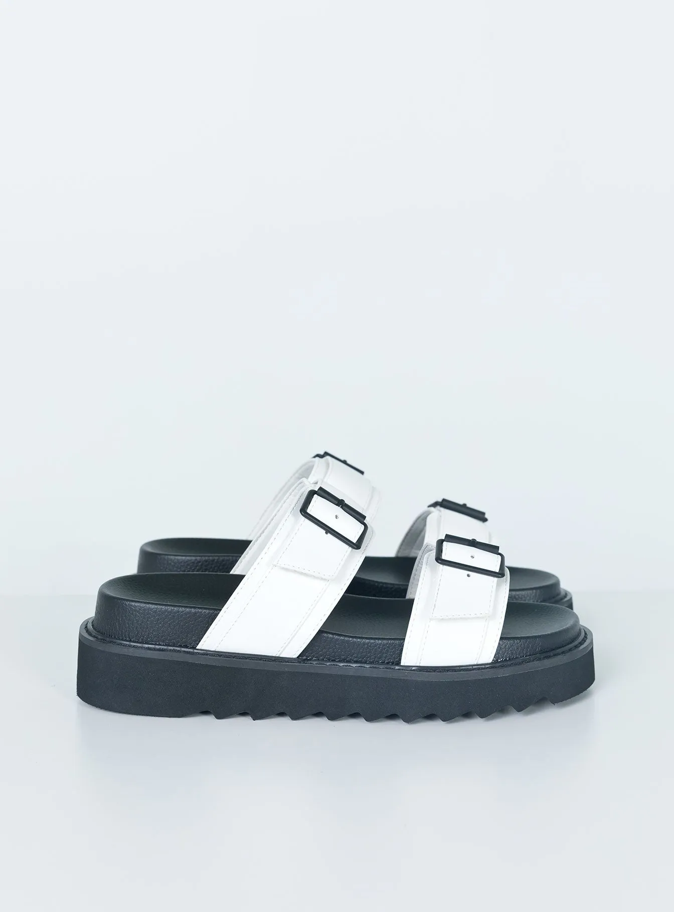 Ma Belle Sandals White