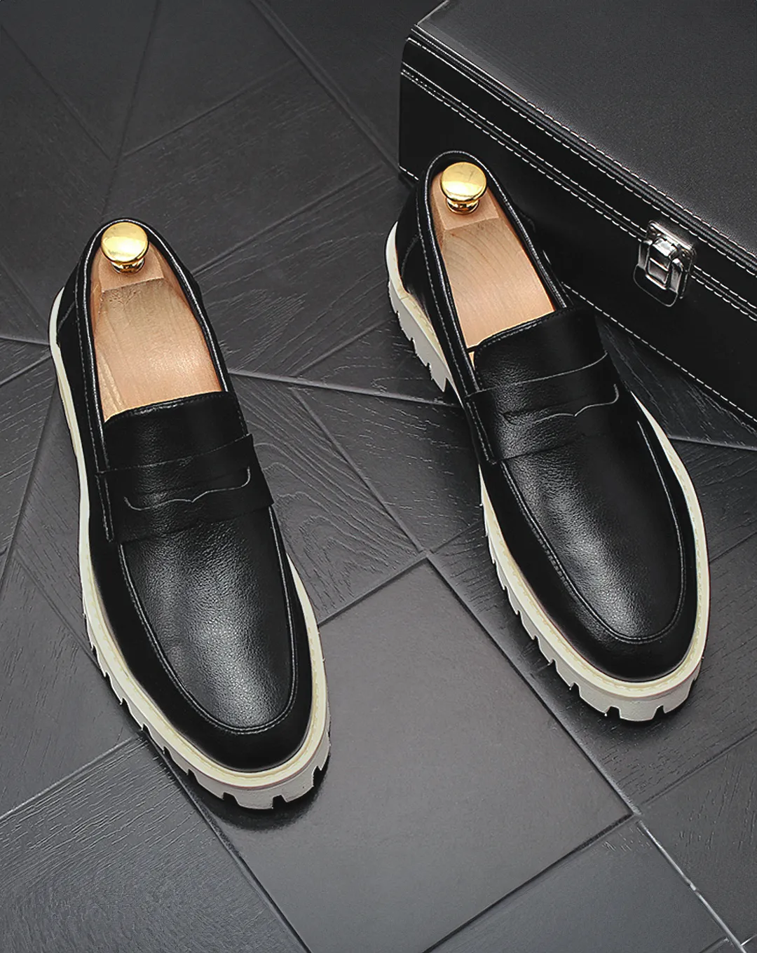 ♂♀Plain Toe Rugged Sole Loafers