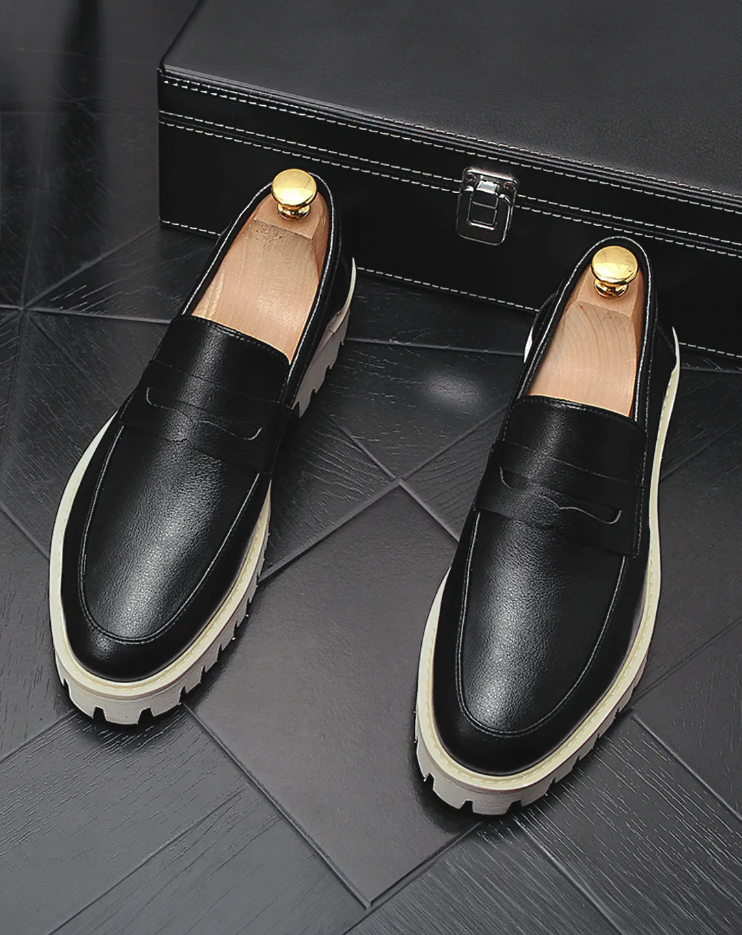 ♂♀Plain Toe Rugged Sole Loafers