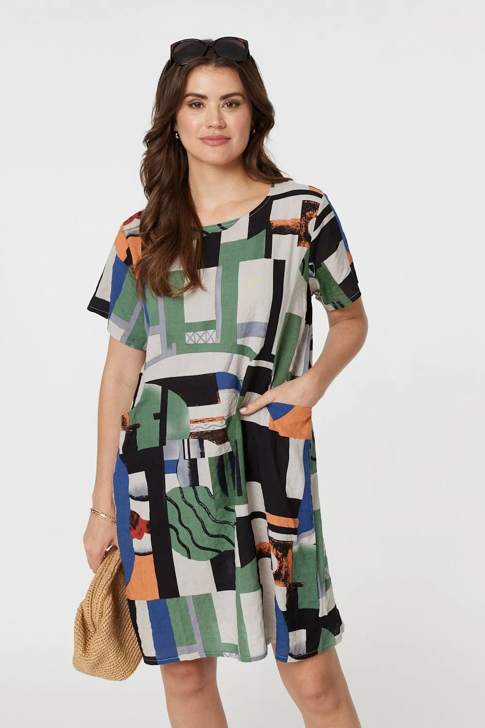 Printed Pocket Short Sleeve Shift Dress