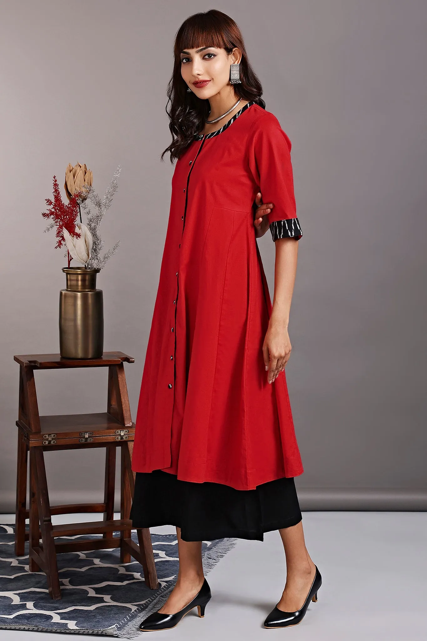 side panel a-line button down kurta - amaryllis crimson & raven drops