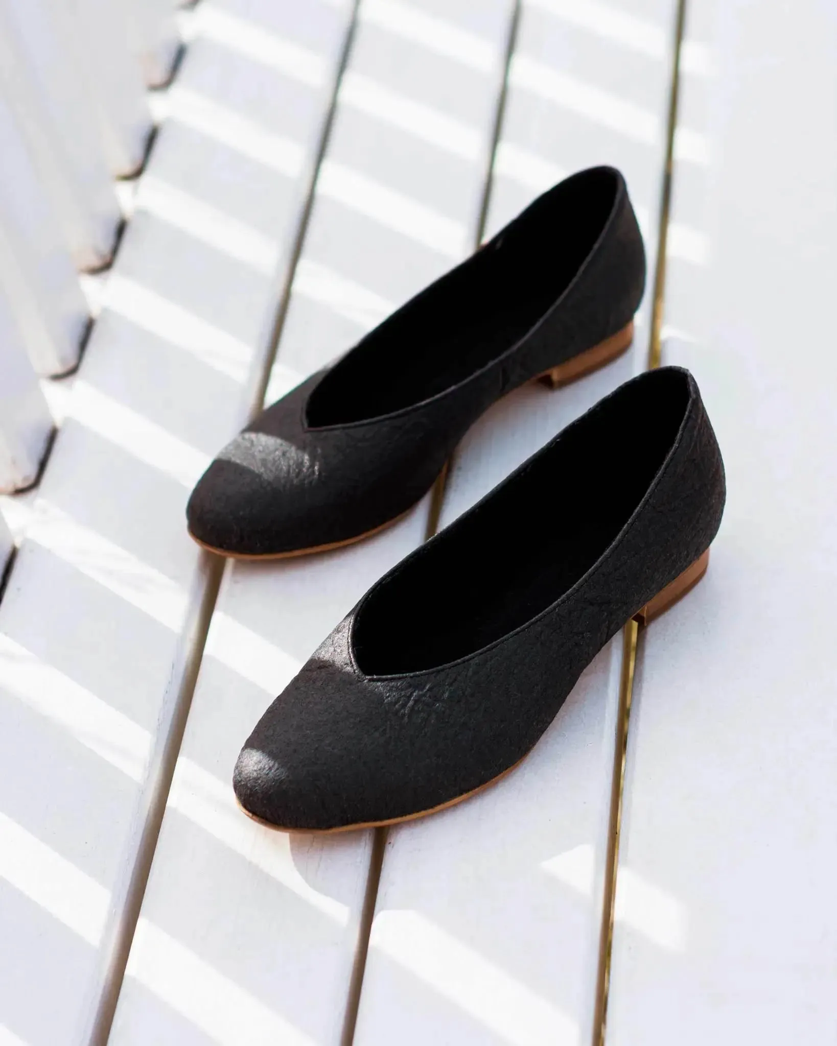 Vegan Pumps Black ballerinas made of Pinatex by Bohema